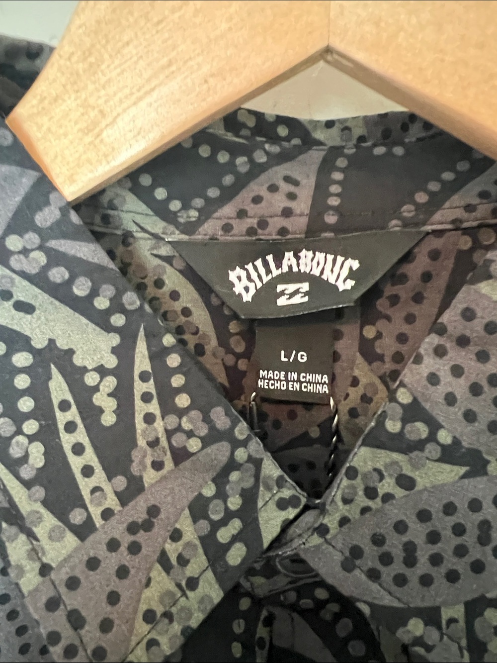 Billabong Black and Olive Green Floral Short Sleeve Button-Up Shirt - Picture 3 of 7